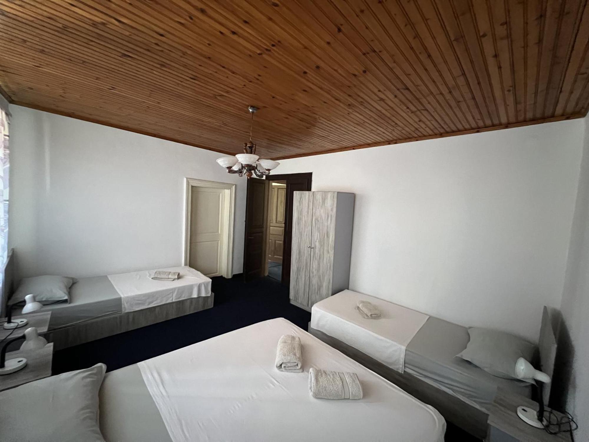 Onetwosleep Guesthouse Shkodra Kültér fotó
