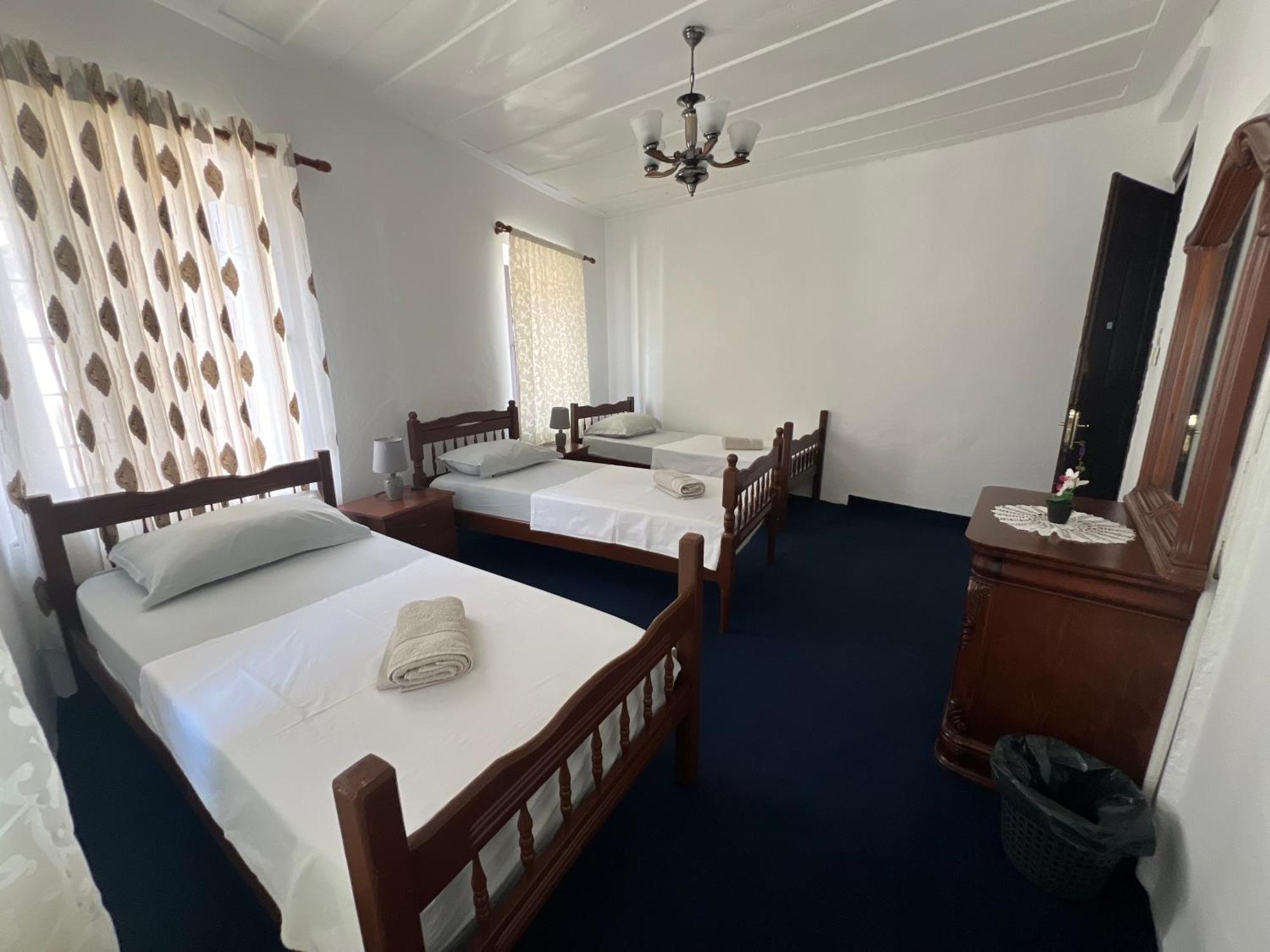 Onetwosleep Guesthouse Shkodra Kültér fotó