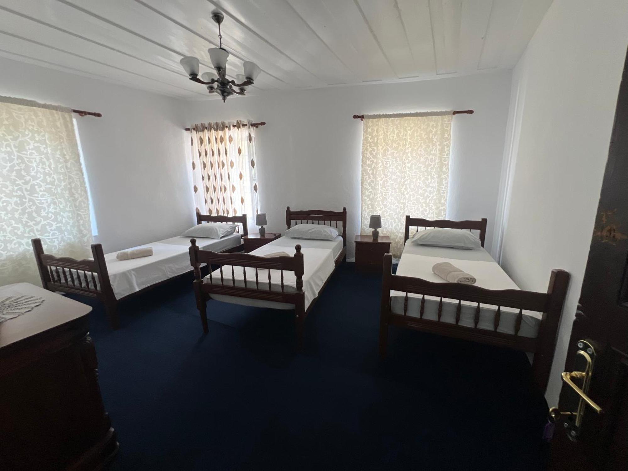 Onetwosleep Guesthouse Shkodra Kültér fotó